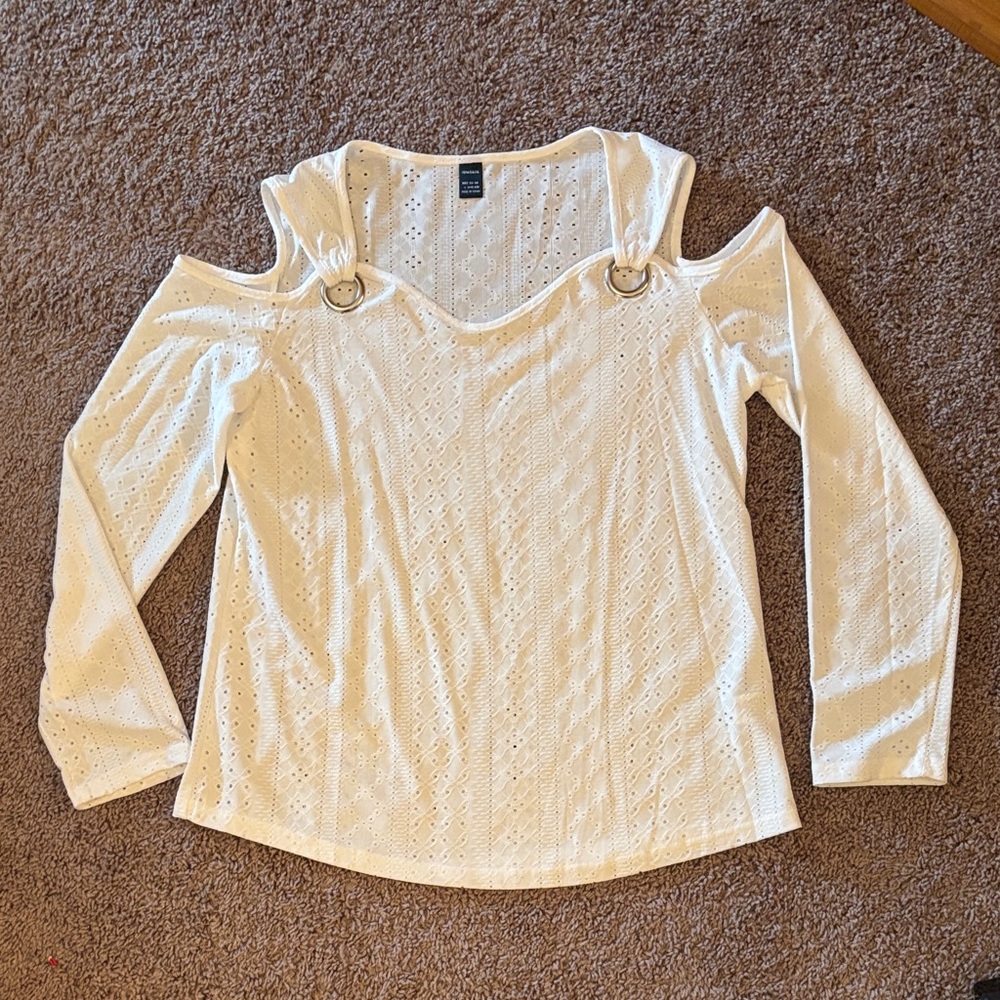 Chic White Cold Shoulder Blouse